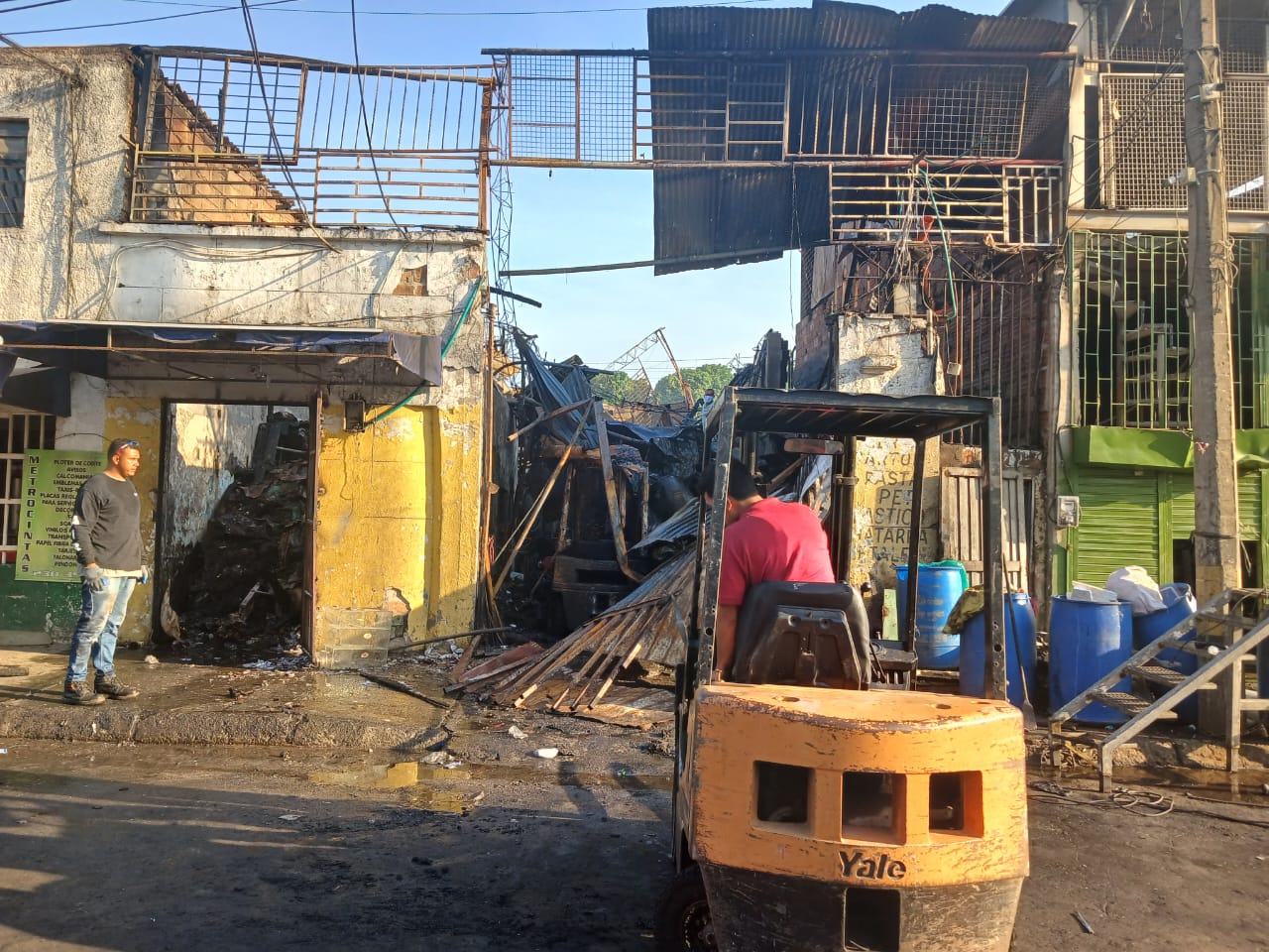 Incendio en Medellín: Local en llamas dejó seis gatos muertos y pérdidas por más de $100 millones