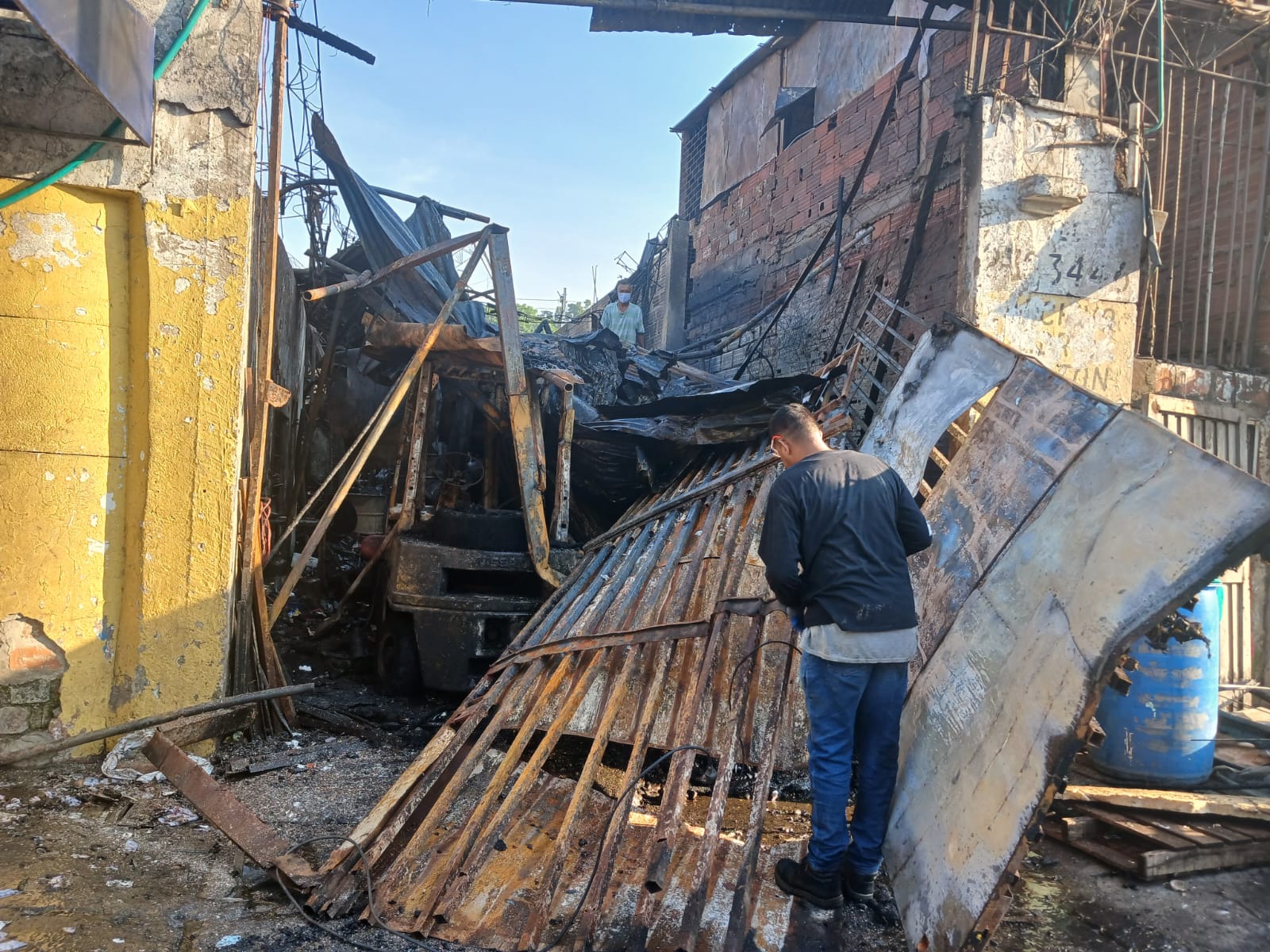 Incendio en Medellín: Local en llamas dejó seis gatos muertos y pérdidas por más de $100 millones