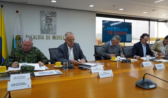Consejo de seguridad de MinDefensa con Alcaldía de Medellín y Gobernación de Antioquia.