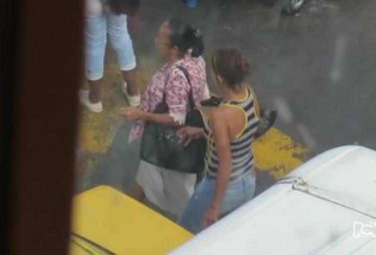 Capturaron a dos cosquilleras