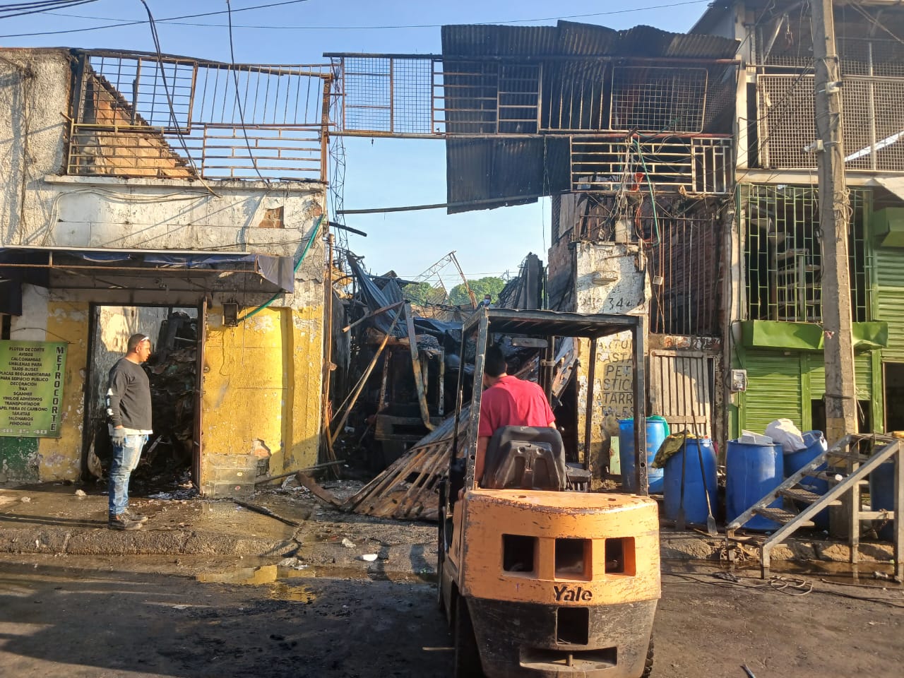 Incendio en Medellín: Local en llamas dejó seis gatos muertos y pérdidas por más de $100 millones