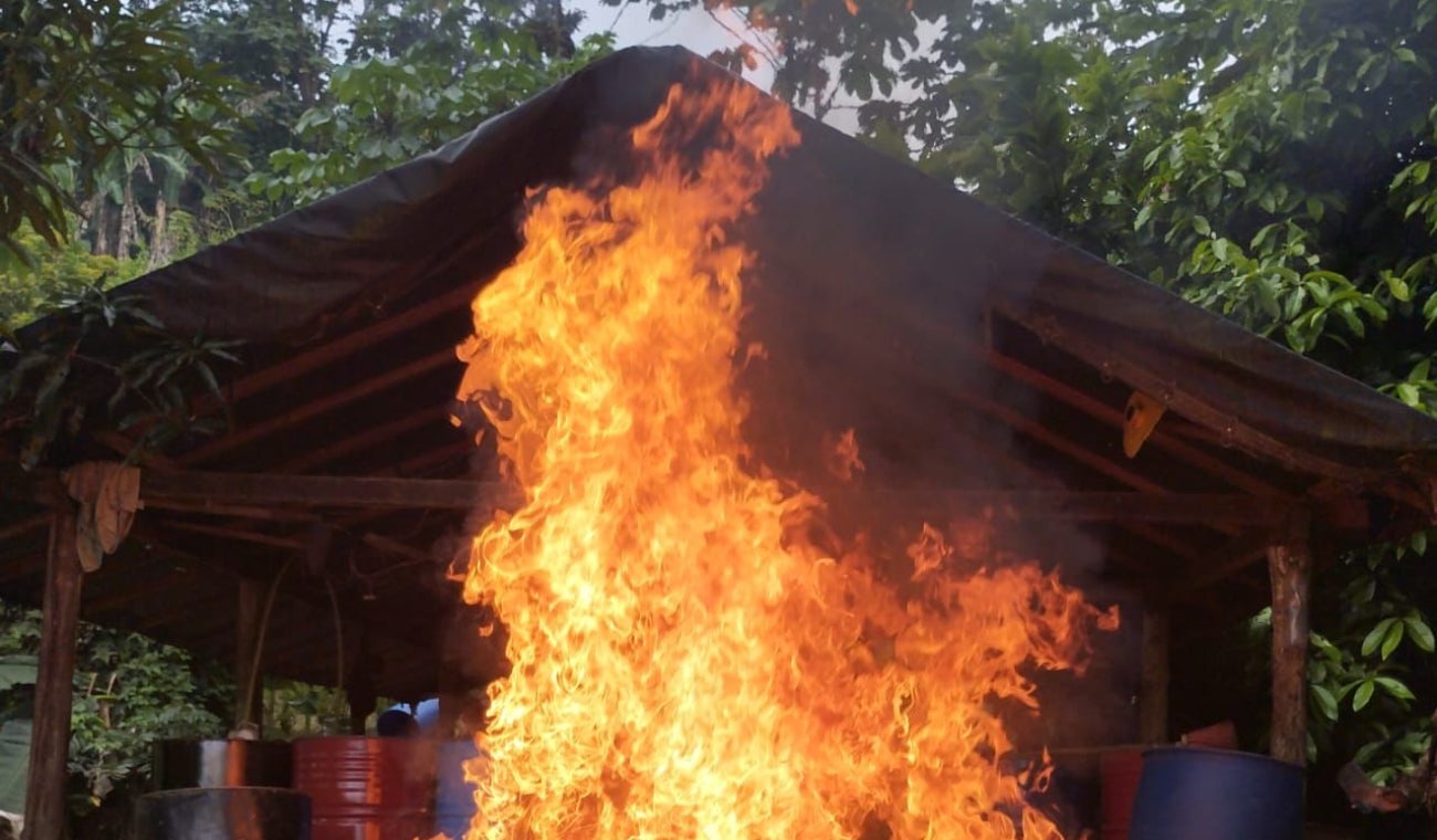 Ejército destruyó en Tarazá gigantescos laboratorios de base de coca avaluados en $900 millones