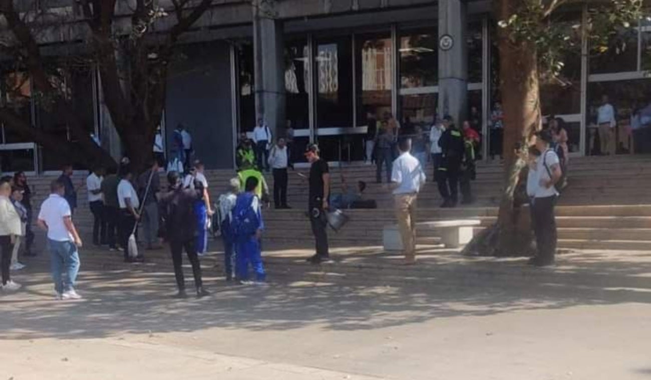 Hombre se enfrentó a machete