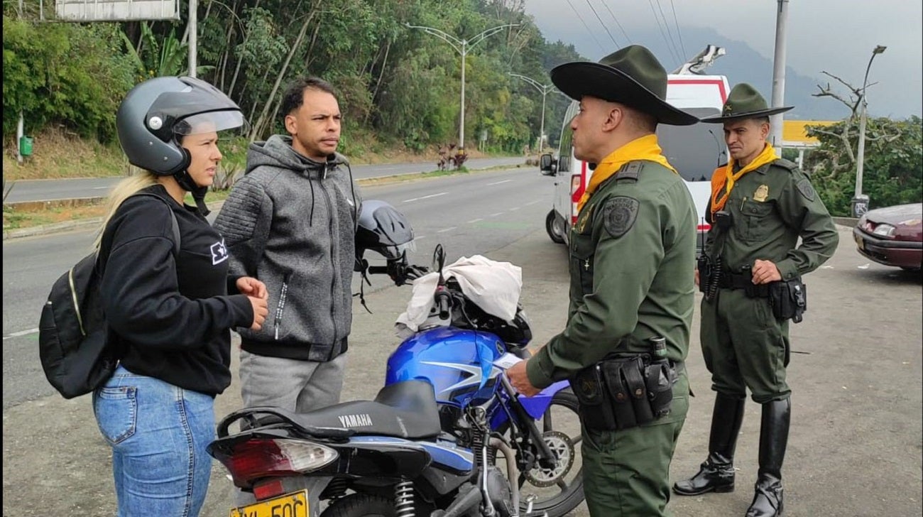 La Policía Nacional brinda recomendaciones de seguridad a los viajeros