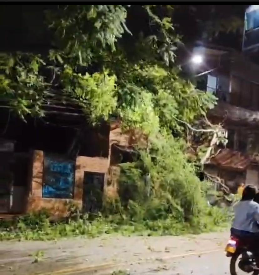 Fuertes vientos en Medellín