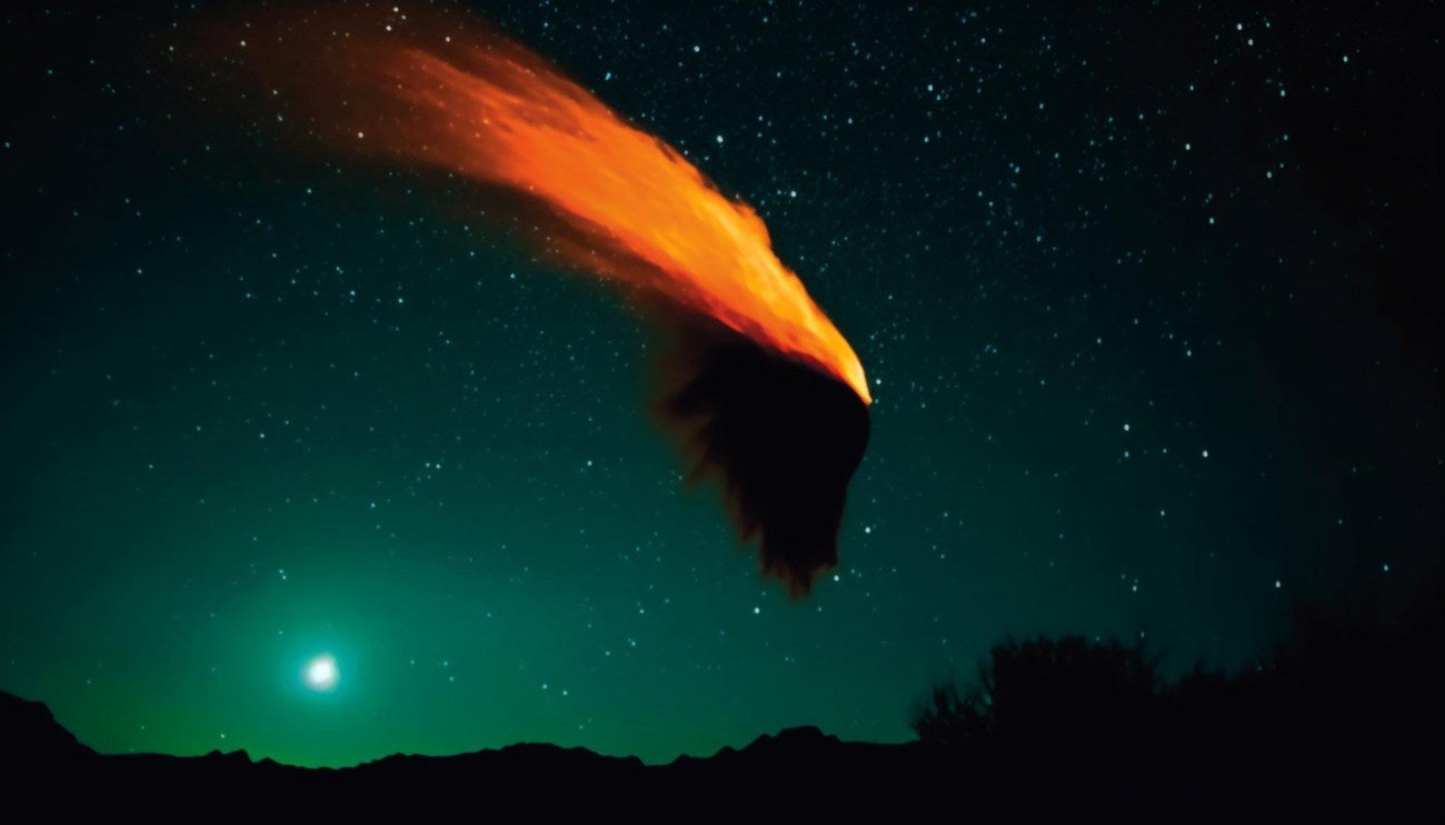 Cómo ver el Cometa Diablo que aparecerá este lunes durante el eclipse de sol