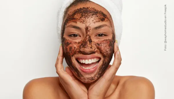 Secretos de belleza: Reutiliza las bolsas de té como exfoliante natural