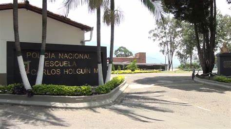 Escuela de Policía Carlos Holguín