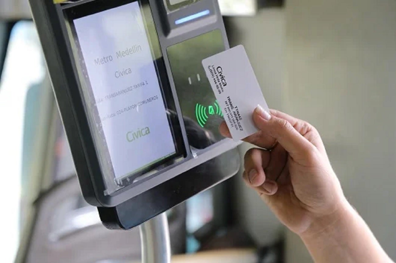 Recaudo electrónico Cívica en Medellín