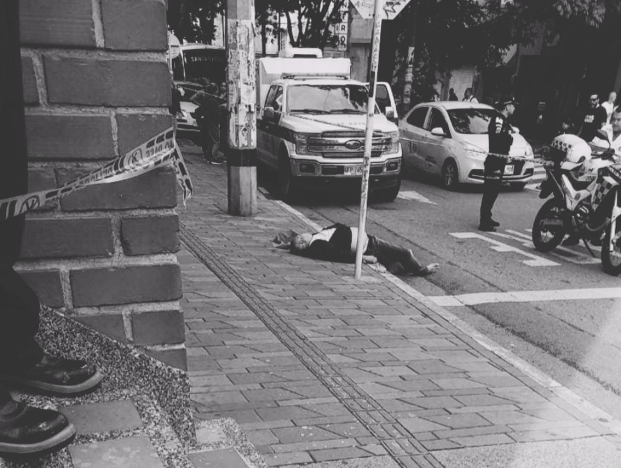 Encontraron hombre sin vida en el centro de Medellín con sustancia en la nariz