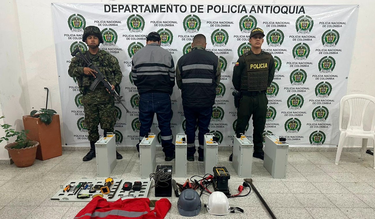 Cayó banda que dejaba incomunicados municipios antioqueños robando baterías de antenas