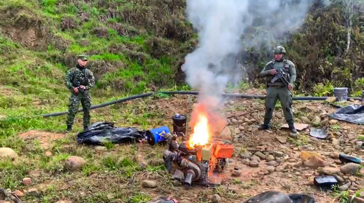 Minería ilegal recibe duro golpe en Amalfi: Ejército destruyó maquinaria por valor de 3 mil millones