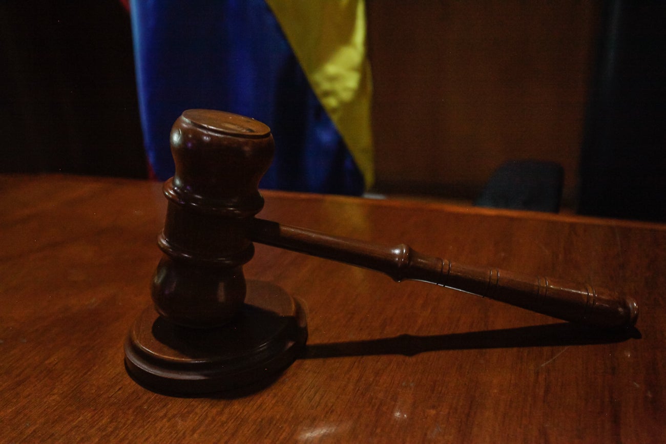 Mazo de juez / mazo de corte / martillo de juez / martillo de corte / Justicia / Fallo