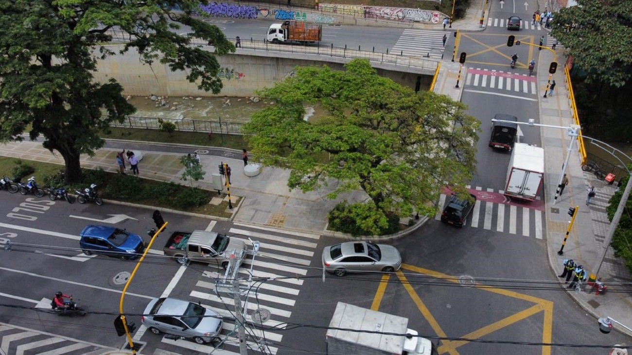 Nuevos cruces semaforizados en Itagüí