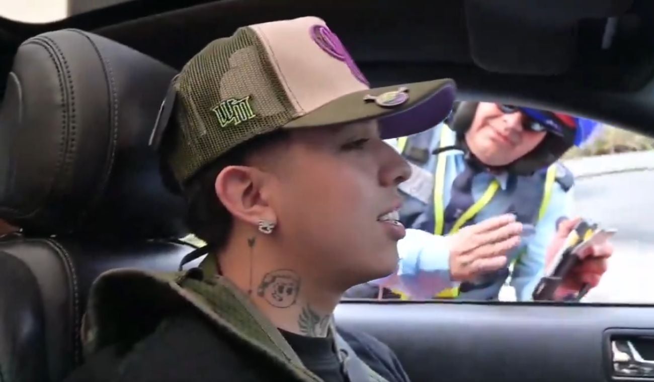 Westcol fue multado por un agente de tránsito en Medellín