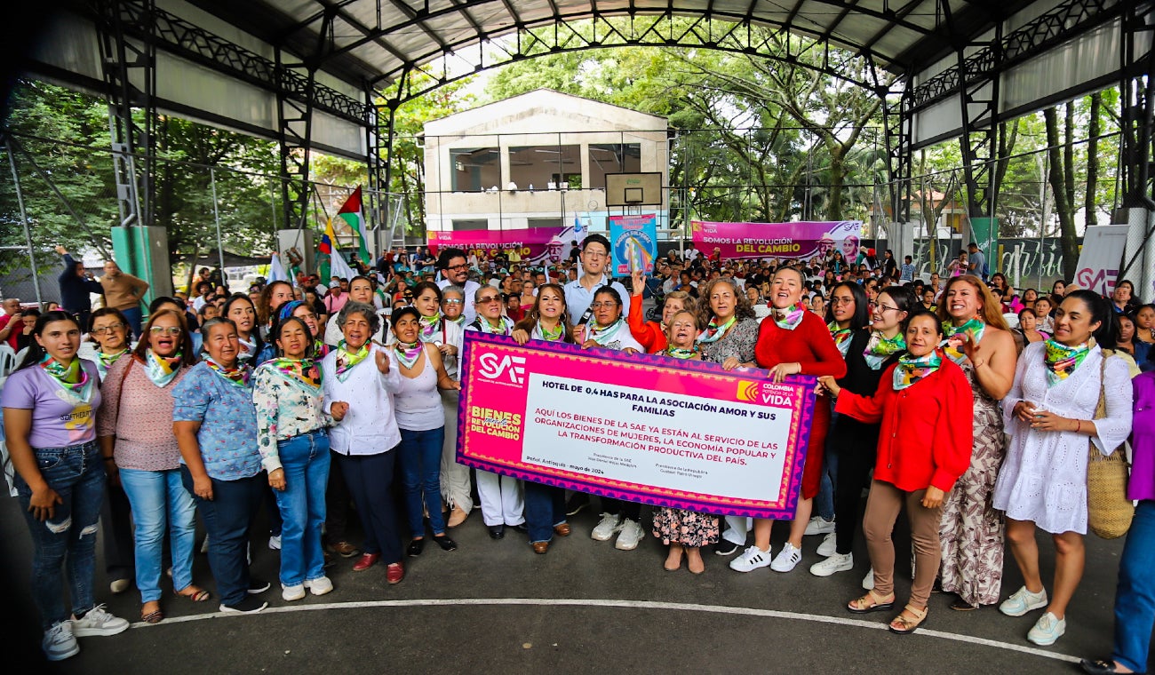Entrega de inmuebles de la SAE en Medellín