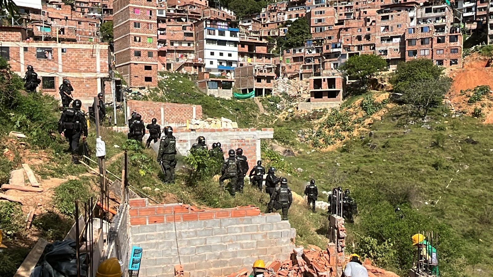 Desalojo en la Asomadera