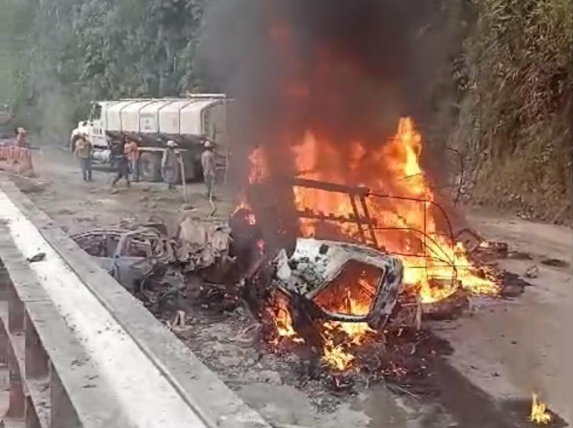 Una bola de fuego en vías de Antioquia: Un muerto y cuatro heridos tras fatal accidente en Cañasgordas