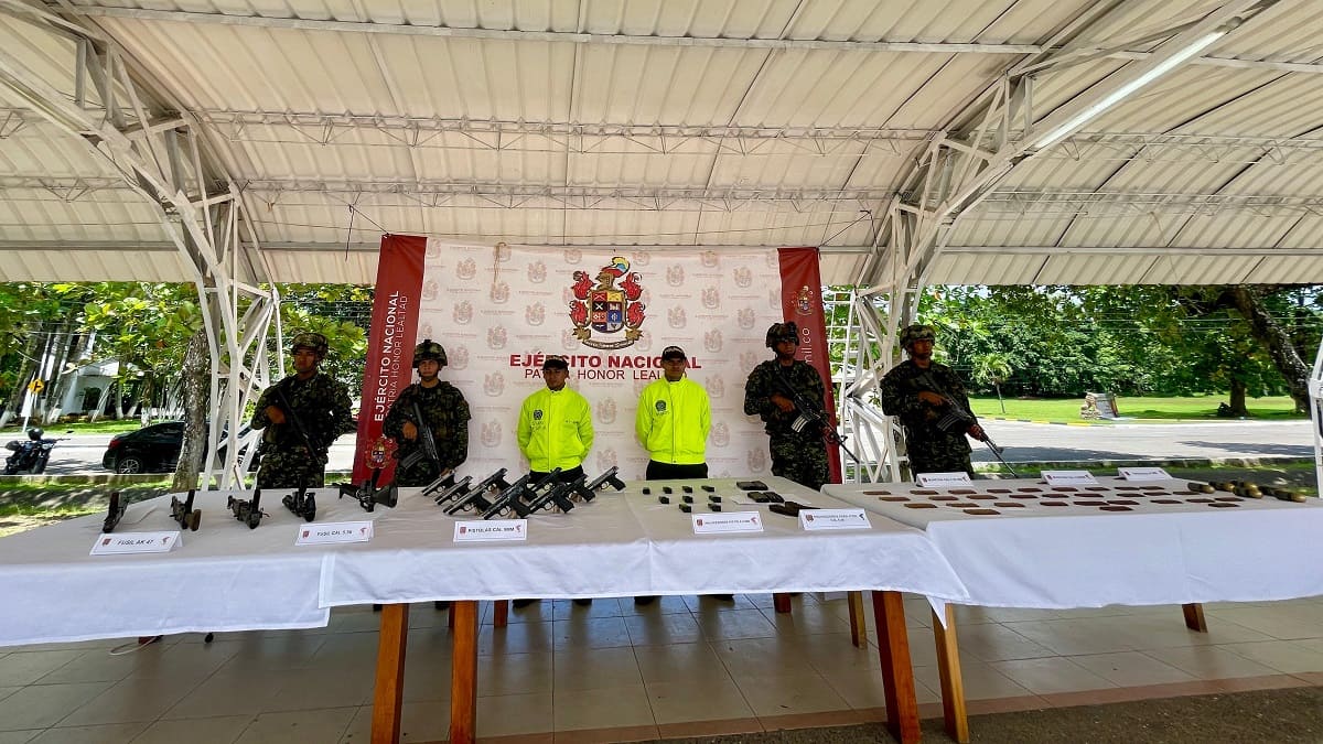 Incautación de armamento y artefactos explosivos del Clan del Golfo en Antioquia