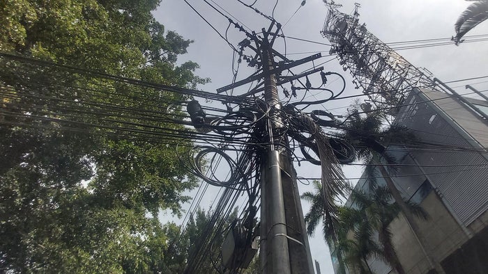 Redes de telecomunicaciones ilegales en Medellín