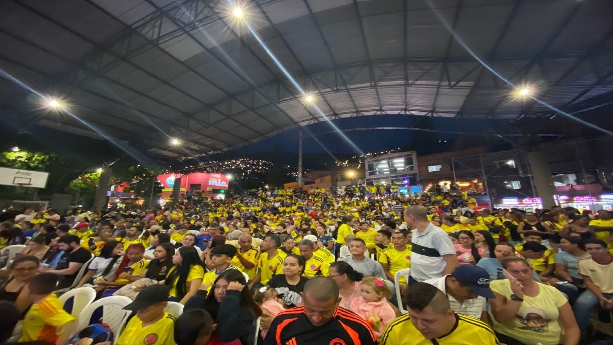 Aficionados de la Selección Colombia en Medellín