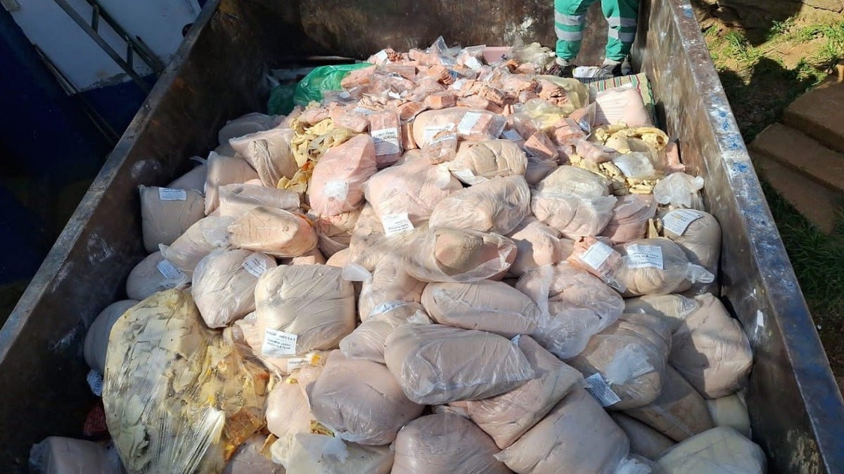 Decomiso de más de 1.300 kilos de carne en mal estado en la cárcel Bellavista