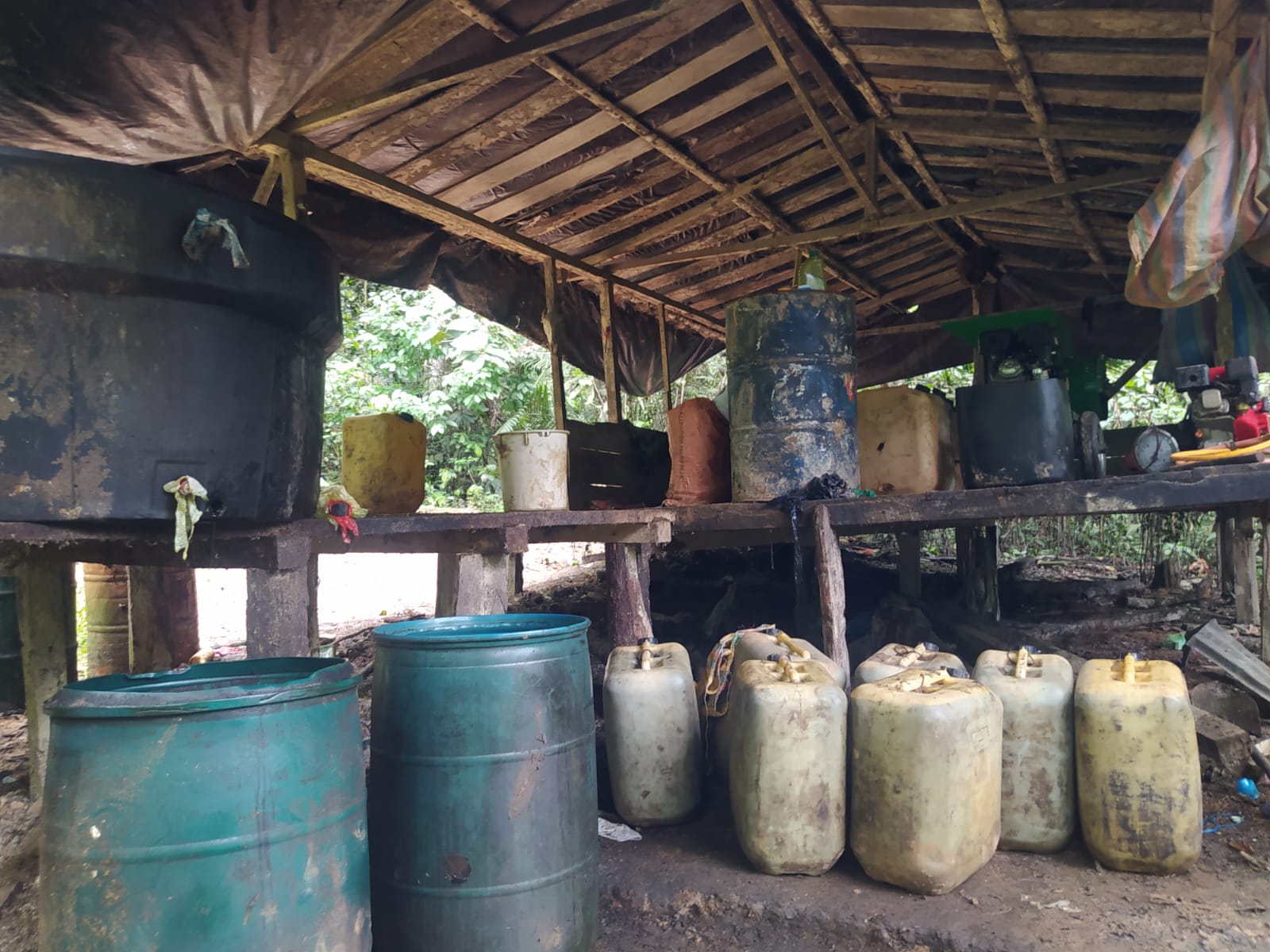 Destrucción de laboratorios en Antioquia.