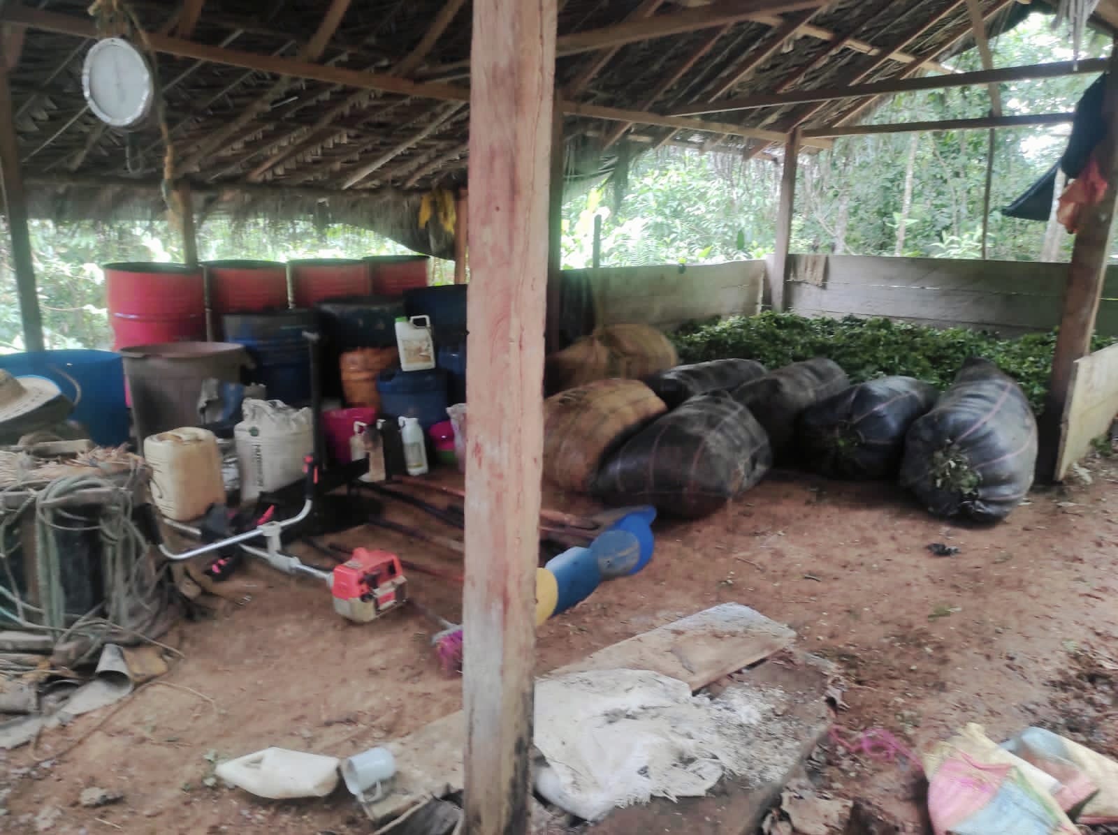[FOTOS] Fuerzas Militares dejan fuera de operación seis laboratorios de cocaína en Antioquia y Córdoba: Sumaban ganancias de $400 millones