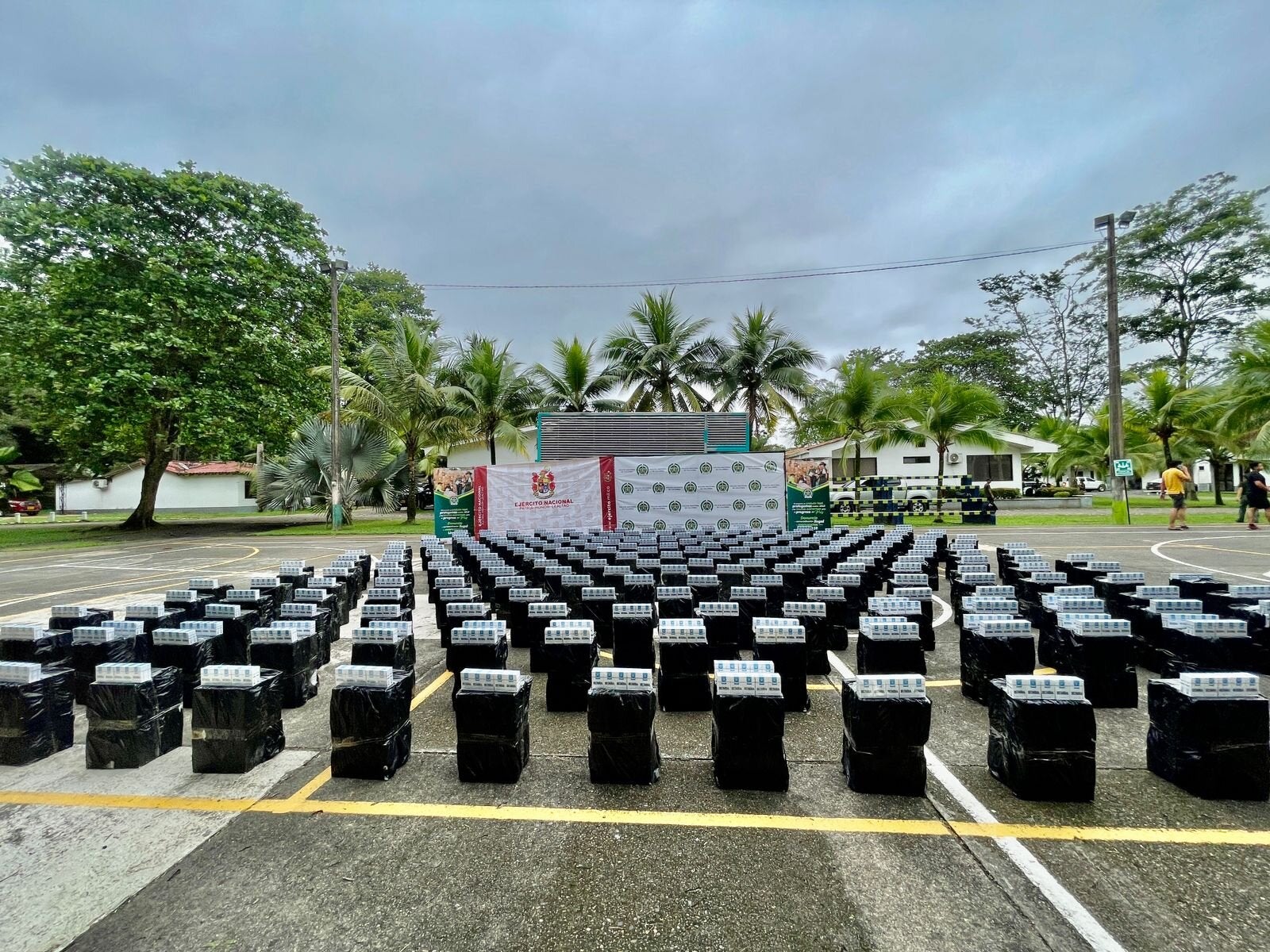 Cajetilla de cigarrillos de contrabando