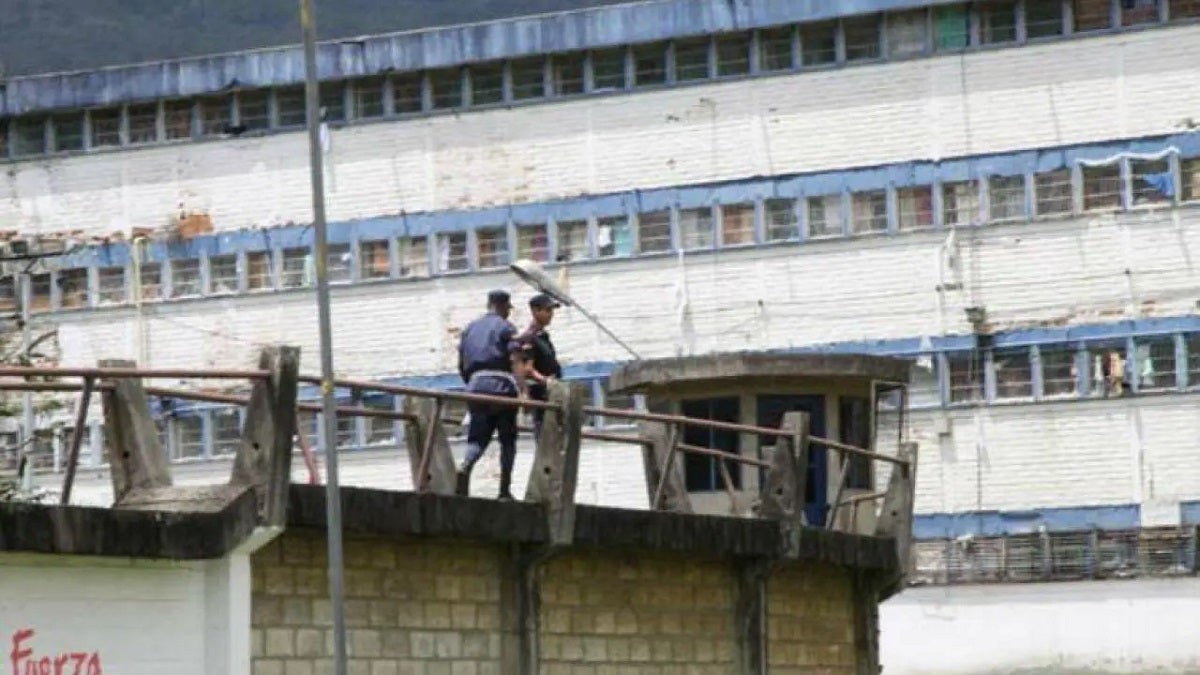 Avanza reunión en la cárcel de Bellavista en Bello