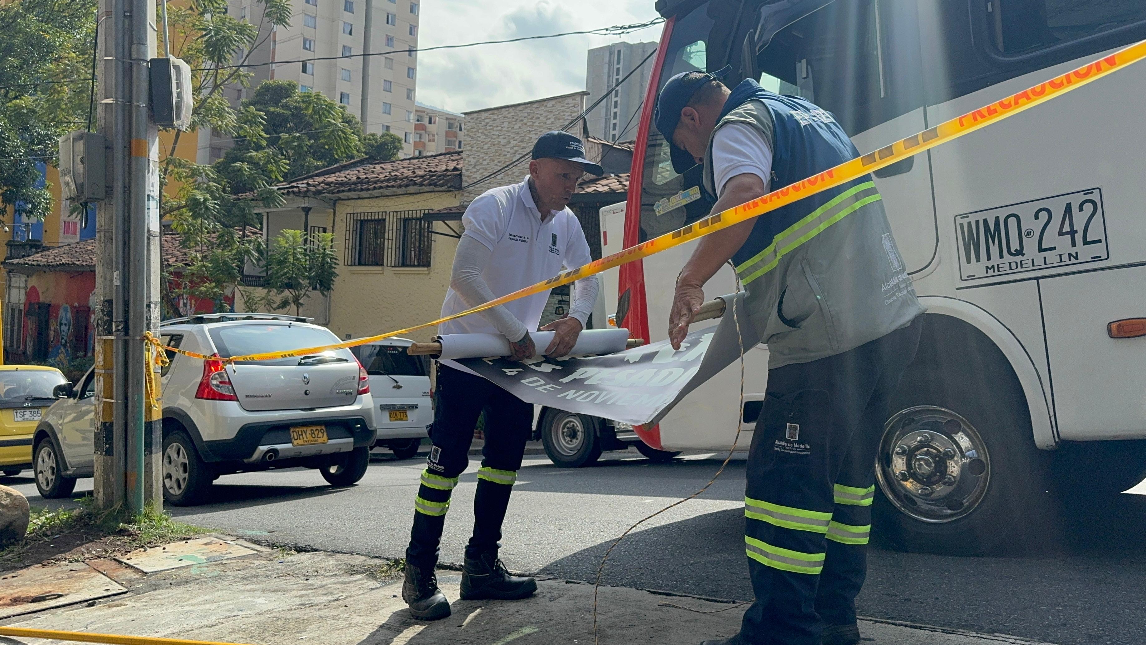 Mano dura contra la publicidad irregular: 3.600 desmontes en Medellín