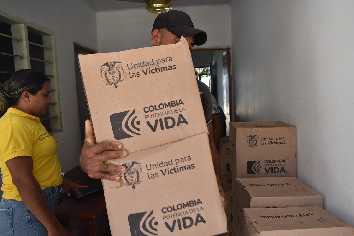 Llegan ayudas a desplazados y confinados en zonas más afectadas por violencia en Antioquia