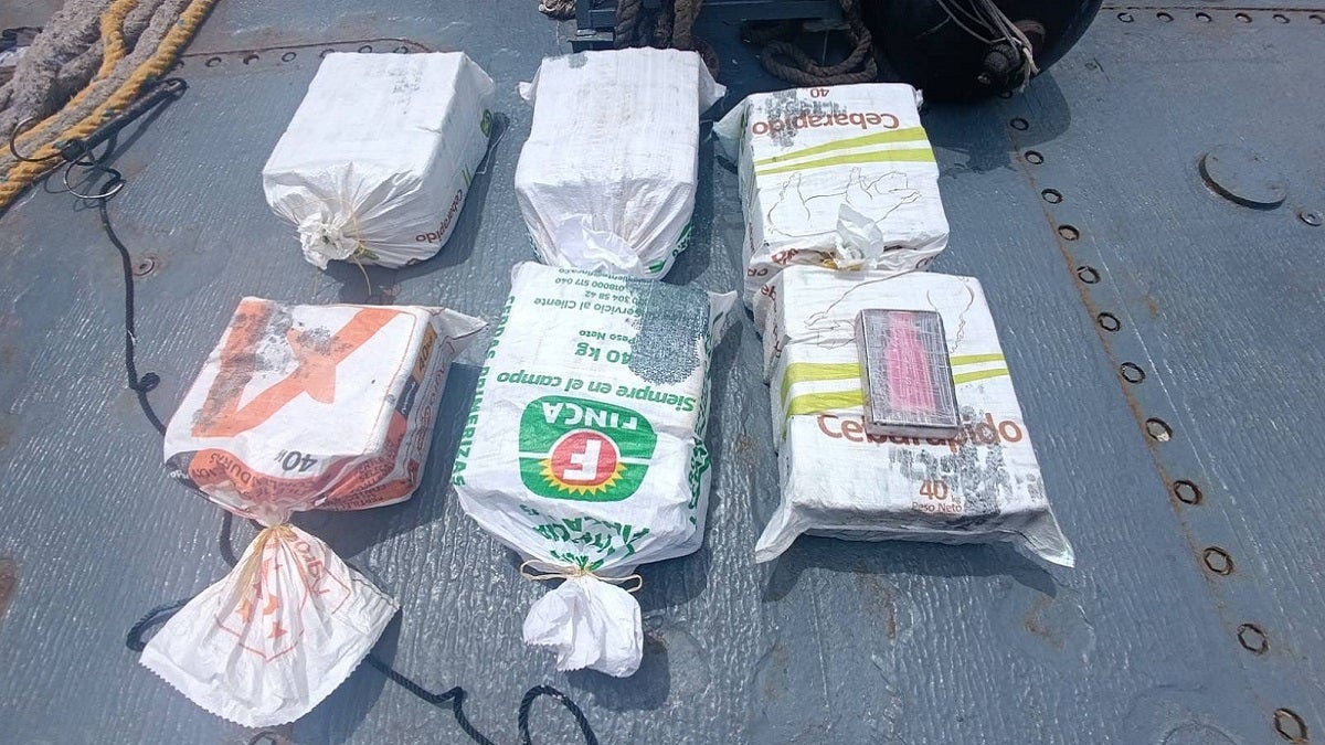 Panameños capturados por transportar cocaína en el Golfo de Urabá