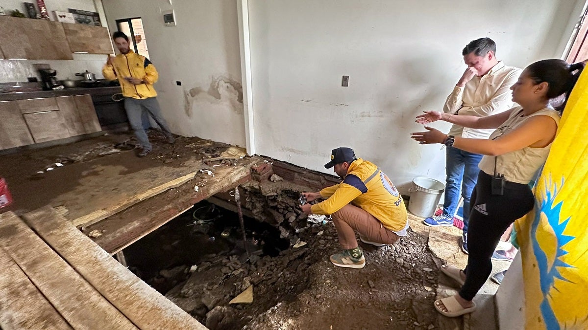 Medellín está en alerta roja por deslizamientos, según pronósticos de lluvias del IDEAM. 16 viviendas ya fueron evacuadas