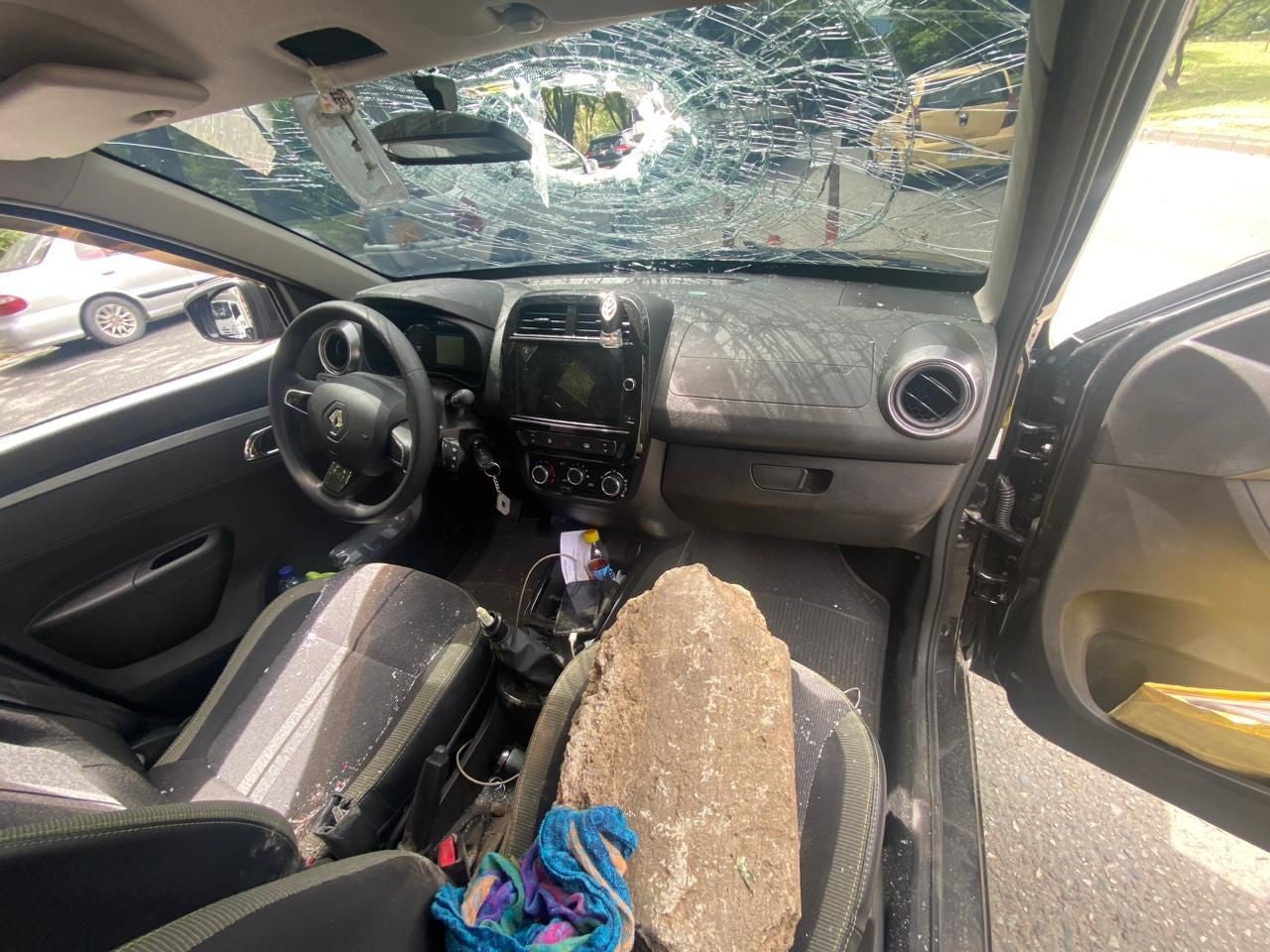 Referencia de otro ataque con Piedras en Medellín