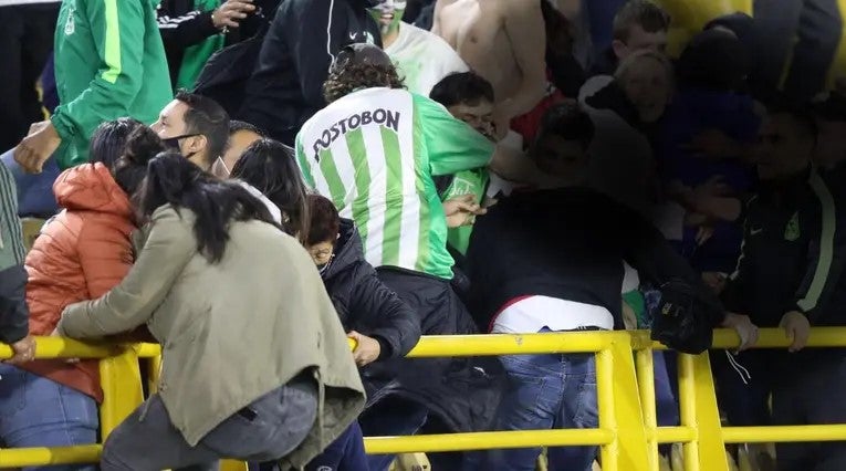 Pelea de hinchas de Nacional