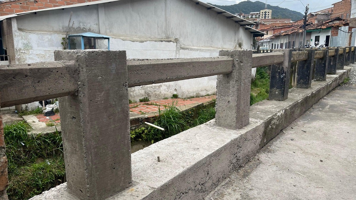 Puentes vehiculares en El Santuario