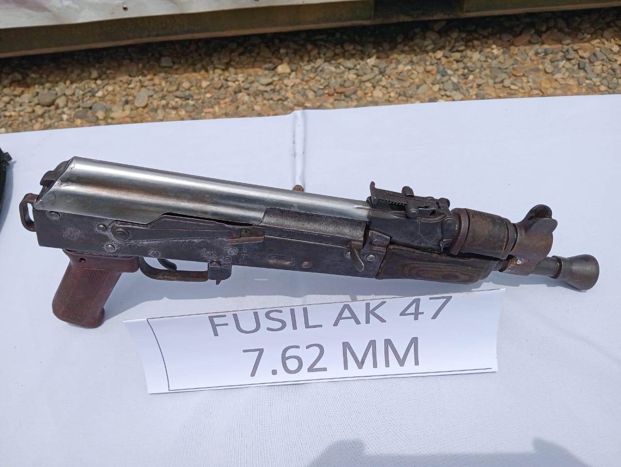 [FOTOS] Ejército descubrió depósito ilegal de armas del Clan del Golfo en Tarazá