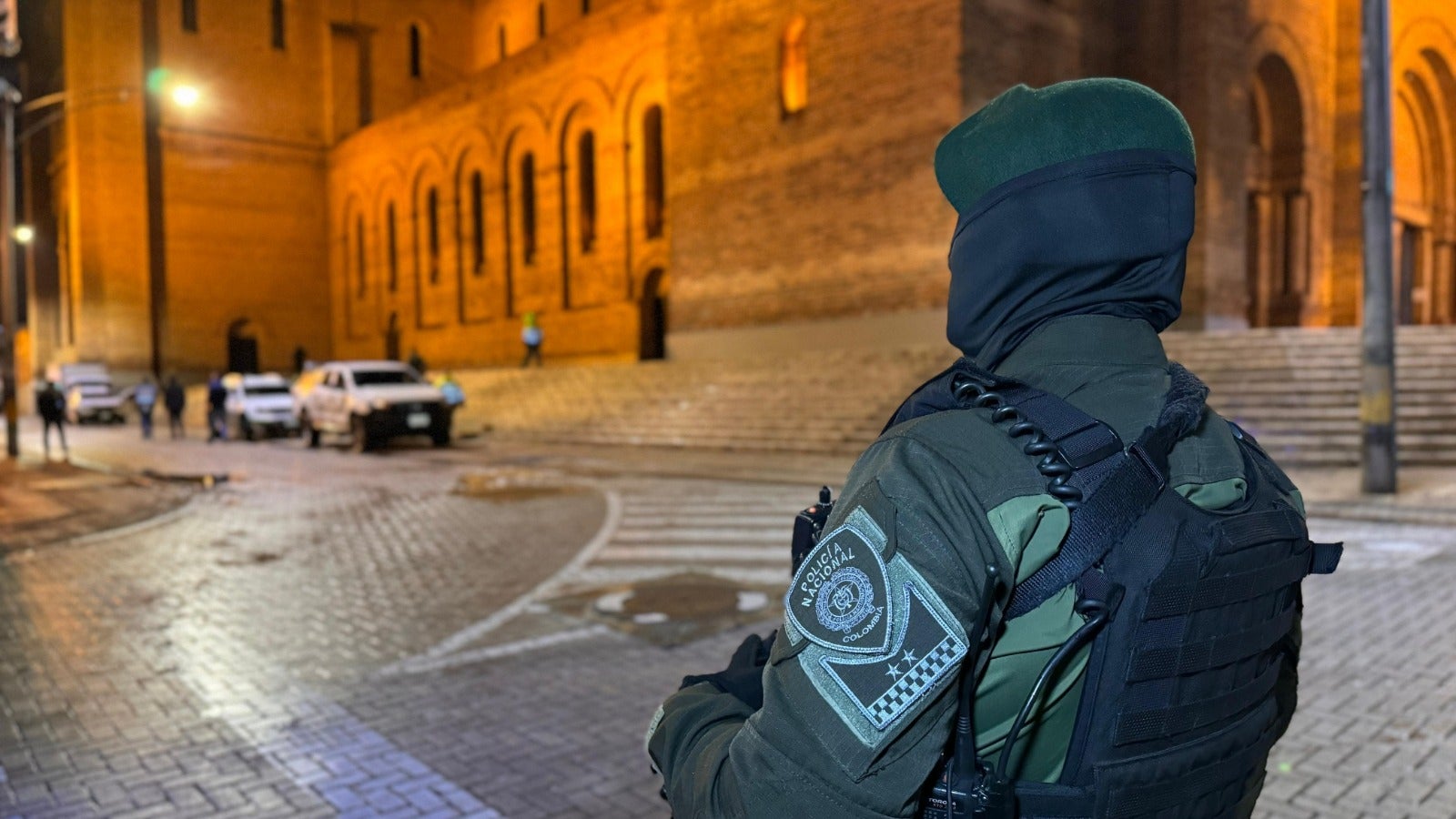 [FOTOS] Operativo en el centro de Medellín: 18 comparendos y 15 armas blancas incautadas