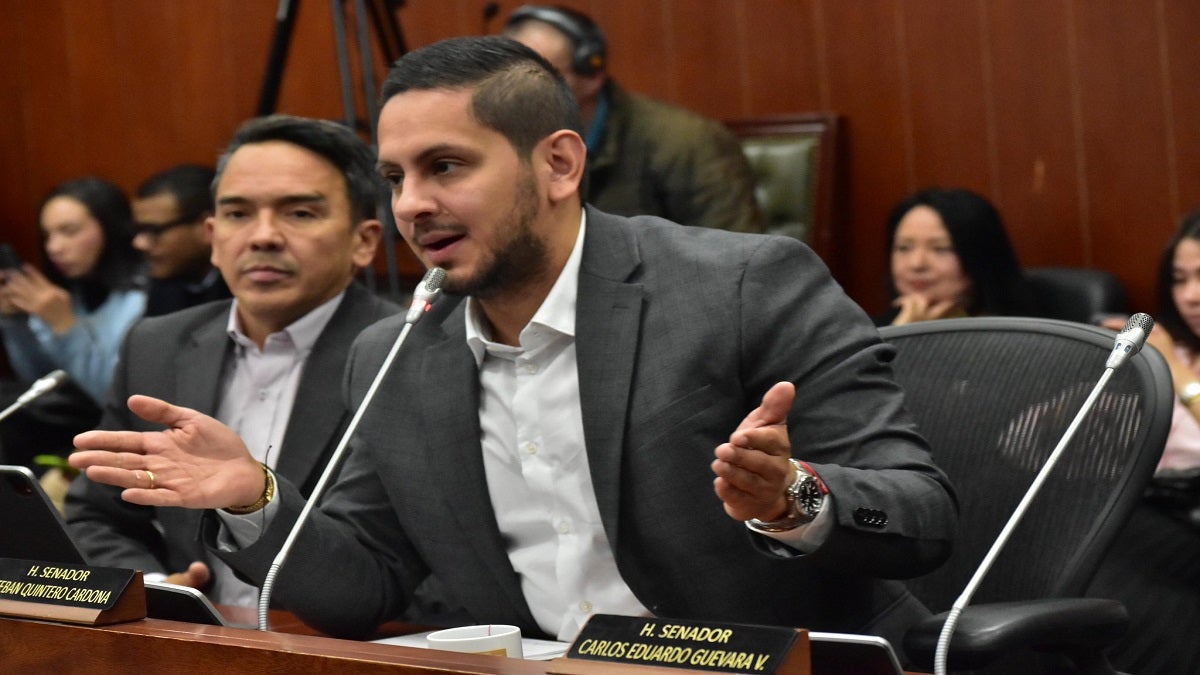 Senador Esteban Quintero