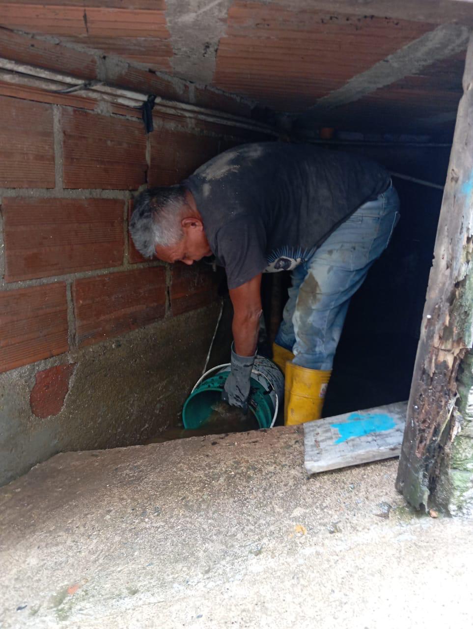 Quebrada desbordada Manrique Dic4 de 2024