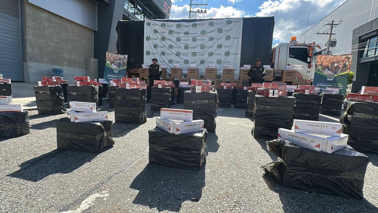 Incautaron dos cargamentos de municiones y cigarrillos de contrabando en Copacabana