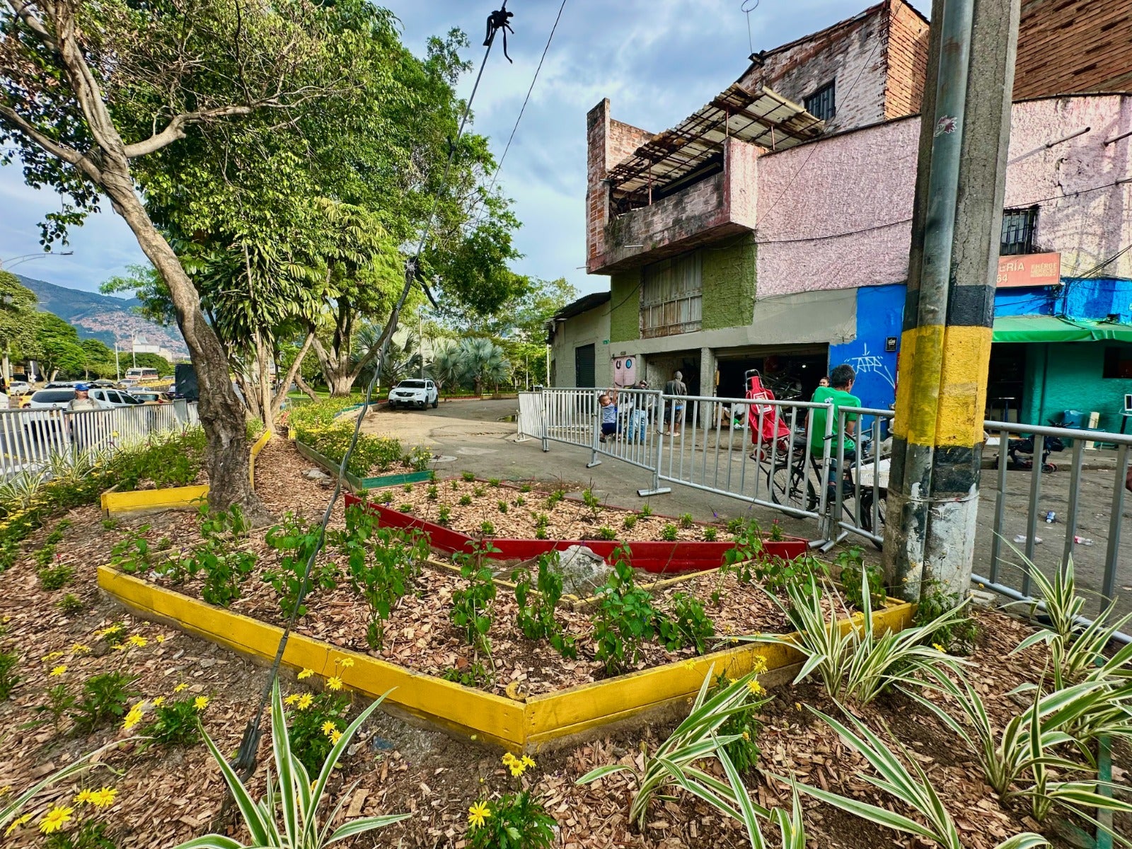 En Medellín llenaron cerca de 2.000 volquetas con basura en un año