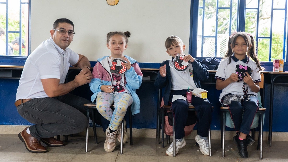 "Cambiatón" de cuadernos en El Santuario, Antioquia