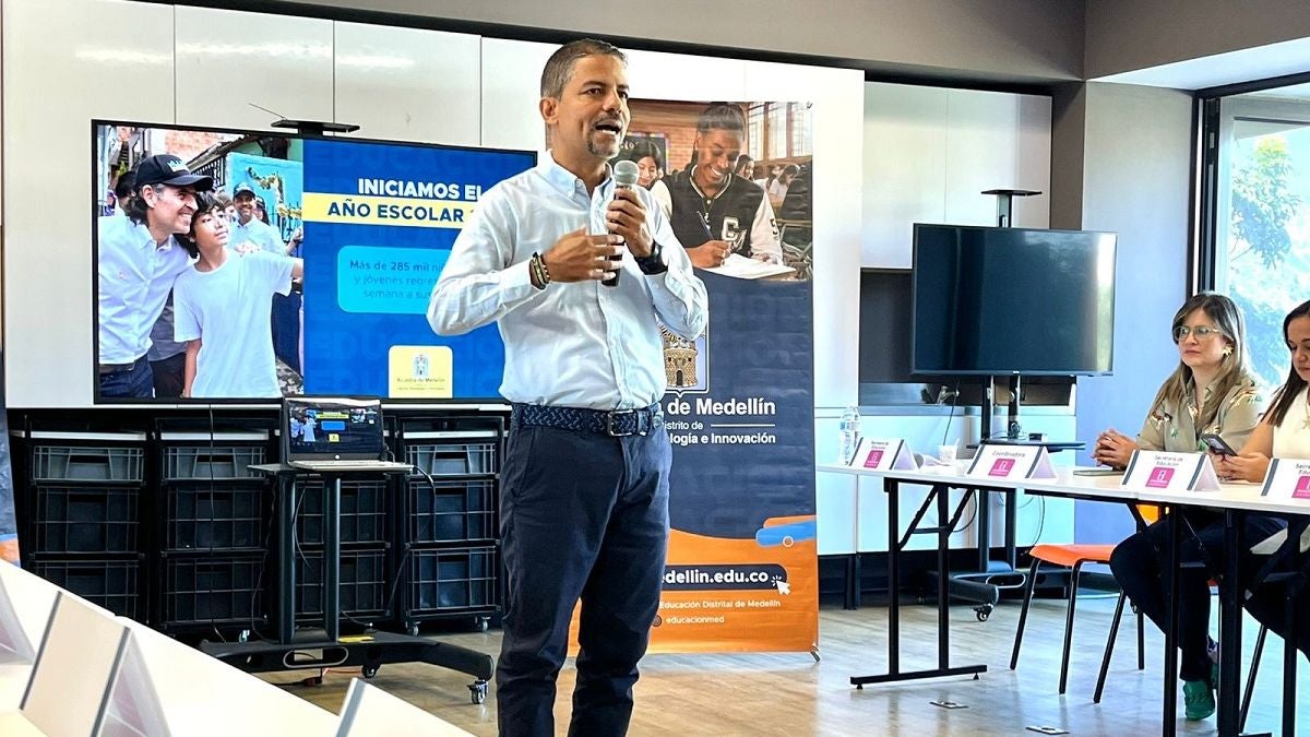 Campaña donación útiles 2025