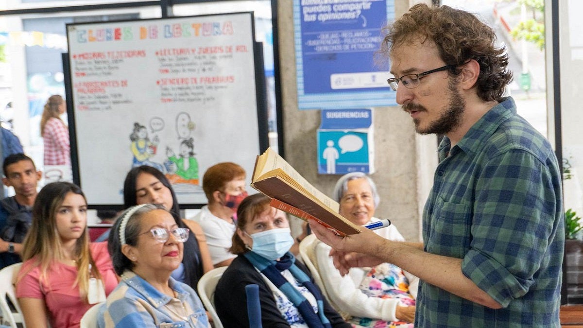 Casas de la cultura, teatros al aire libre y las UVA de Medellín, de nuevo al servicio de la ciudadanía