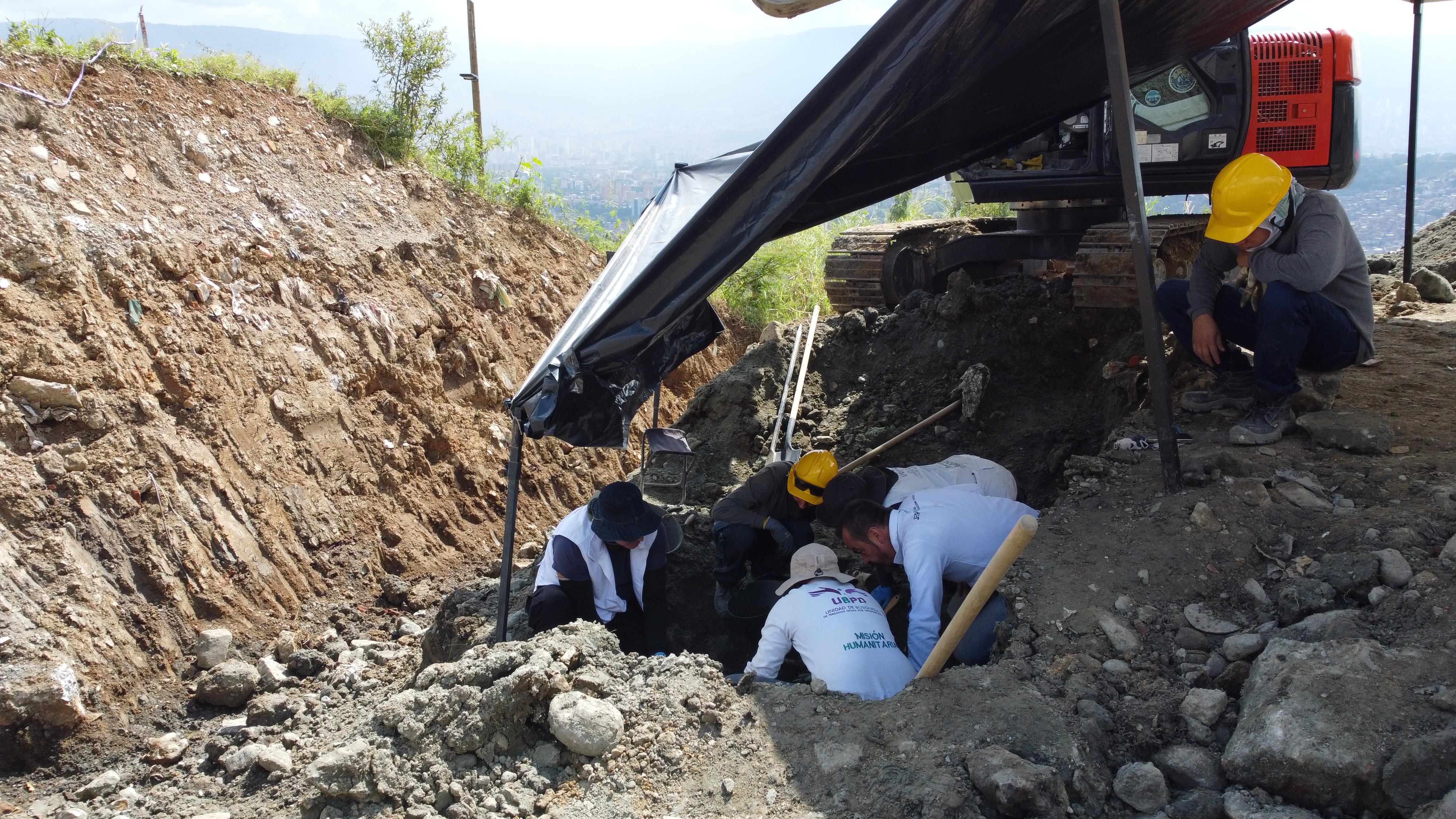 Hallan dos cuerpos en La Escombrera de Medellín