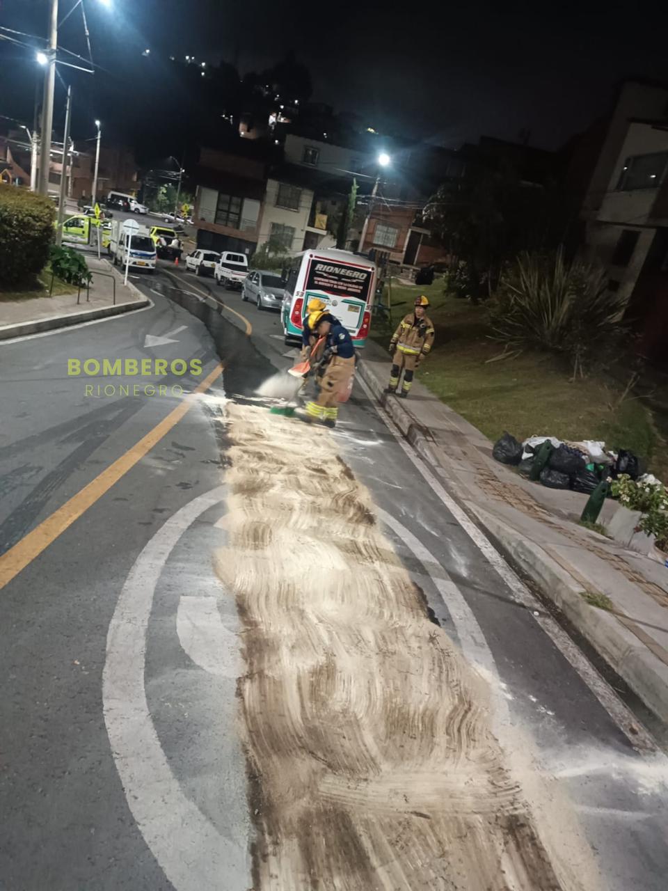 Carro de basuras se metió hasta la cocina de una casa en Rionegro, Antioquia