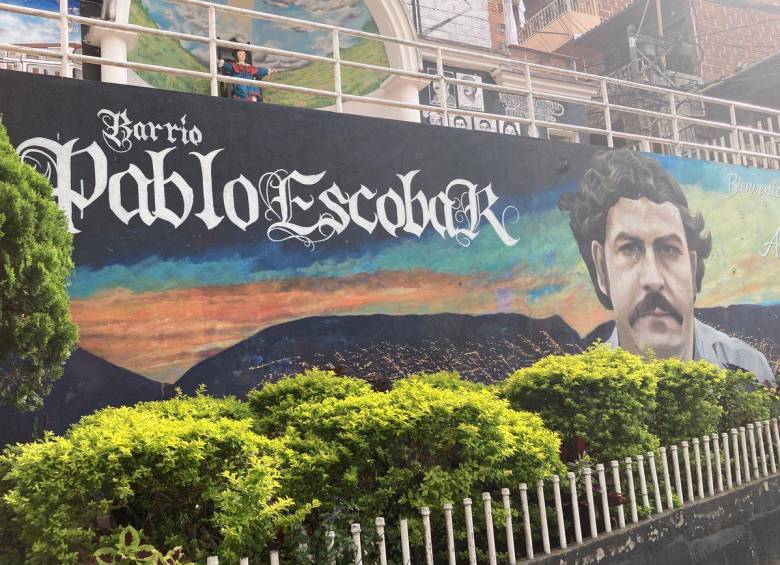 Mural de Pablo Escobar borrado en el barrio Buenos Aires