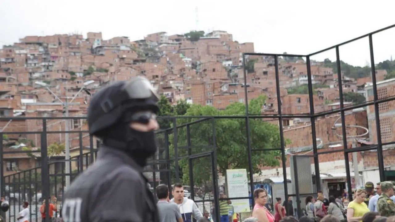 Referencia de operatividad de la policía en las comunas de Medellín